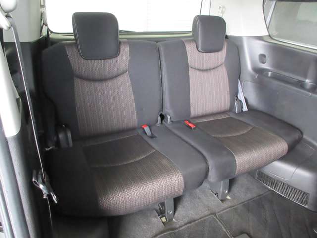 日産 セレナ ２．０ ハイウェイスター Ｖセレクション＋ＳＡＦＥＴＹＩＩ Ｓ－ＨＹＢＲＩＤ H27年 (関東) 99