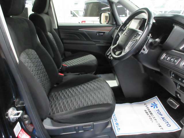 三菱 デリカ　Ｄ：５ ２．２ Ｐ ディーゼルターボ ４ＷＤ R2年 (関東) 99
