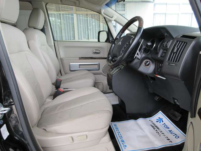 三菱 デリカ　Ｄ：５ ２．２ ロイヤルエクシード ディーゼルターボ ４ＷＤ H26年 (関東) 99