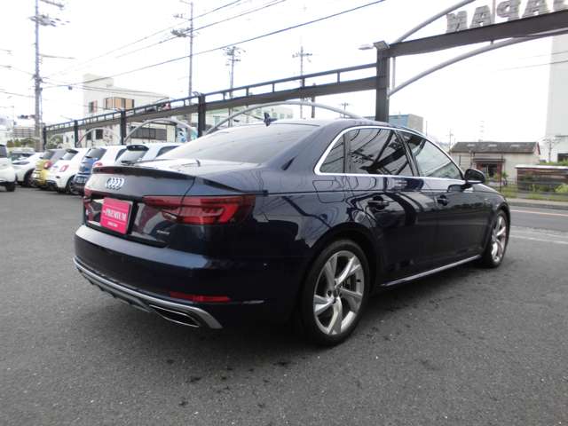 アウディ Ａ４ ４５ ＴＦＳＩ クワトロ マイスターシュトュック Ｓラインパッケージ ４ＷＤ R2年 (近畿) 99