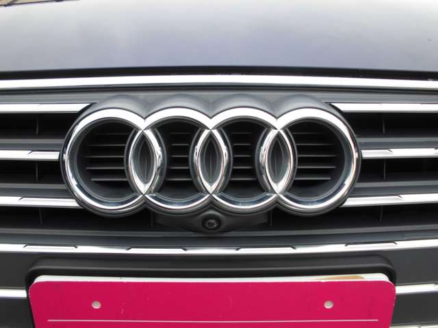 アウディ Ａ４ ４５ ＴＦＳＩ クワトロ マイスターシュトュック Ｓラインパッケージ ４ＷＤ R2年 (近畿) 99