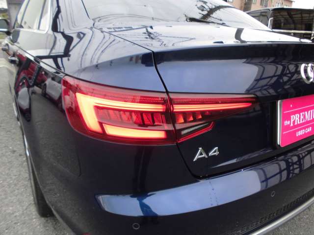 アウディ Ａ４ ４５ ＴＦＳＩ クワトロ マイスターシュトュック Ｓラインパッケージ ４ＷＤ R2年 (近畿) 99