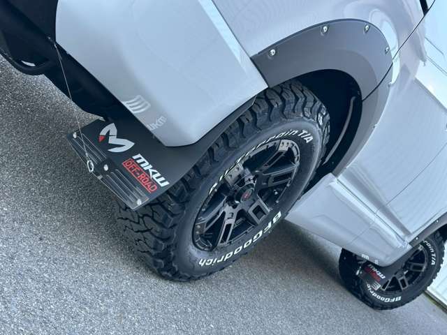 三菱 デリカ　Ｄ：５ ２．２ ブラック エディション ディーゼルターボ ４ＷＤ R7年 (近畿) 99