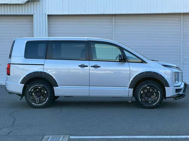 三菱 デリカ　Ｄ：５ ２．２ ブラック エディション ディーゼルターボ ４ＷＤ R7年 (近畿) 99
