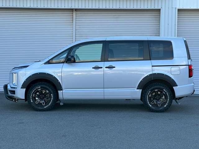 三菱 デリカ　Ｄ：５ ２．２ ブラック エディション ディーゼルターボ ４ＷＤ R7年 (近畿) 99