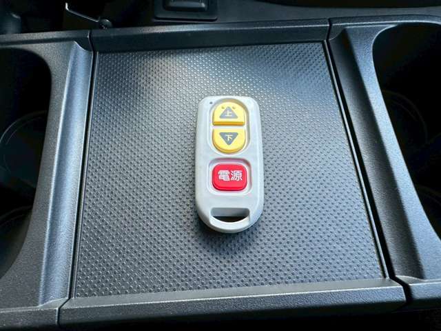 三菱 デリカ　Ｄ：５ ２．２ Ｇ パワーパッケージ ディーゼルターボ ４ＷＤ R8年 (近畿) 99