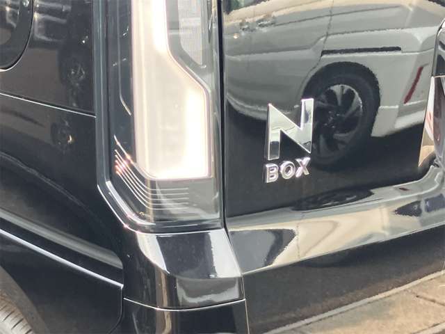 ホンダ Ｎ　ＢＯＸ カスタム ６６０ R8年 (東海) 99