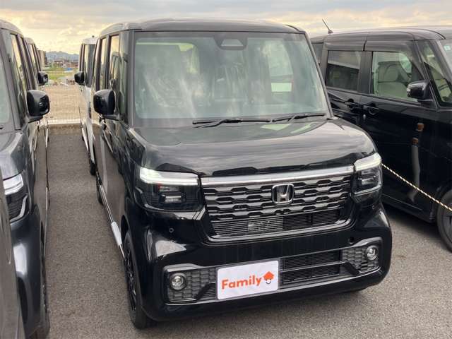 ホンダ Ｎ　ＢＯＸ カスタム ６６０ ブラック スタイル R8年 (東海) 99