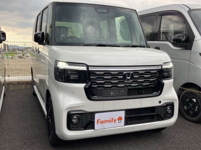 ホンダ Ｎ　ＢＯＸ カスタム ６６０ ブラック スタイル R8年 (東海) 99