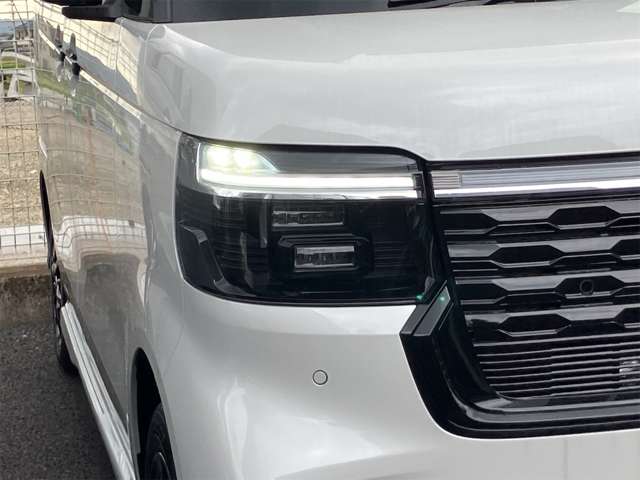 ホンダ Ｎ　ＢＯＸ カスタム ６６０ ブラック スタイル R8年 (東海) 99
