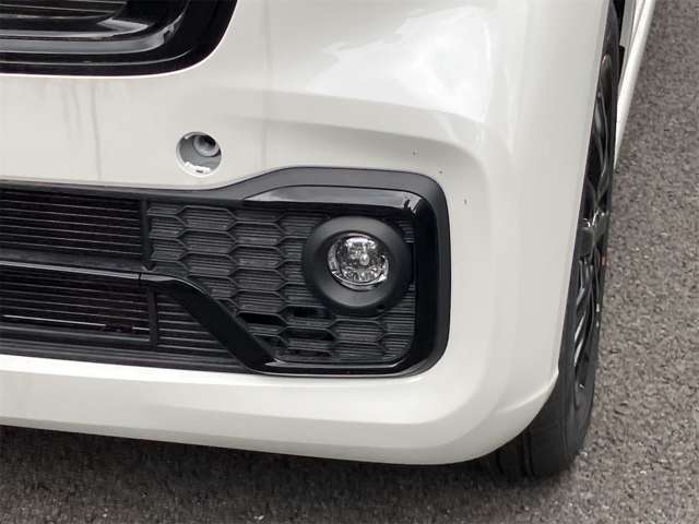 ホンダ Ｎ　ＢＯＸ カスタム ６６０ ブラック スタイル R8年 (東海) 99