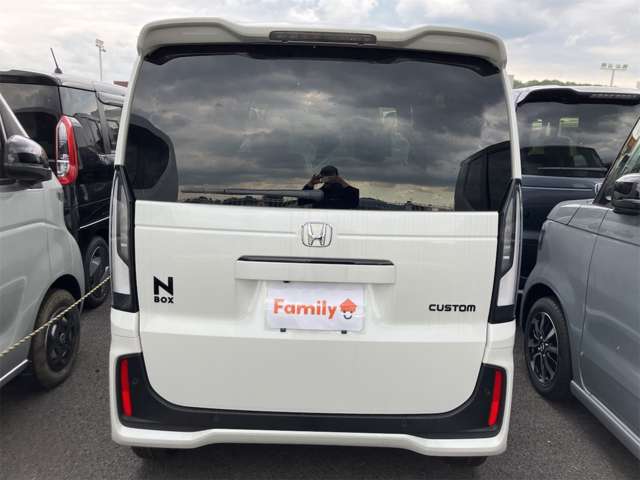 ホンダ Ｎ　ＢＯＸ カスタム ６６０ ブラック スタイル R8年 (東海) 99