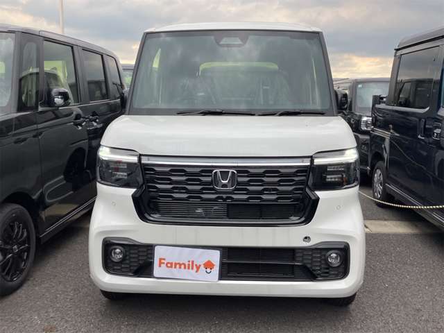 ホンダ Ｎ　ＢＯＸ カスタム ６６０ ブラック スタイル R8年 (東海) 99