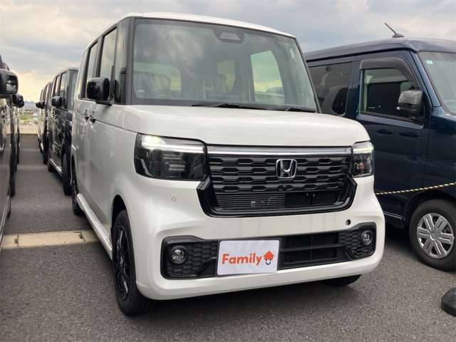 ホンダ Ｎ　ＢＯＸ カスタム ６６０ ブラック スタイル R8年 (東海) 99