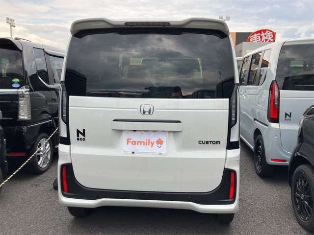ホンダ Ｎ　ＢＯＸ カスタム ６６０ ブラック スタイル R8年 (東海) 99