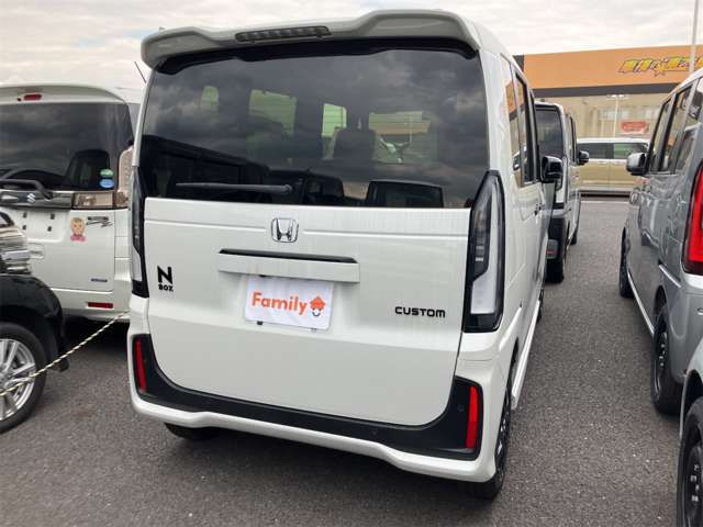 ホンダ Ｎ　ＢＯＸ カスタム ６６０ ブラック スタイル R8年 (東海) 99