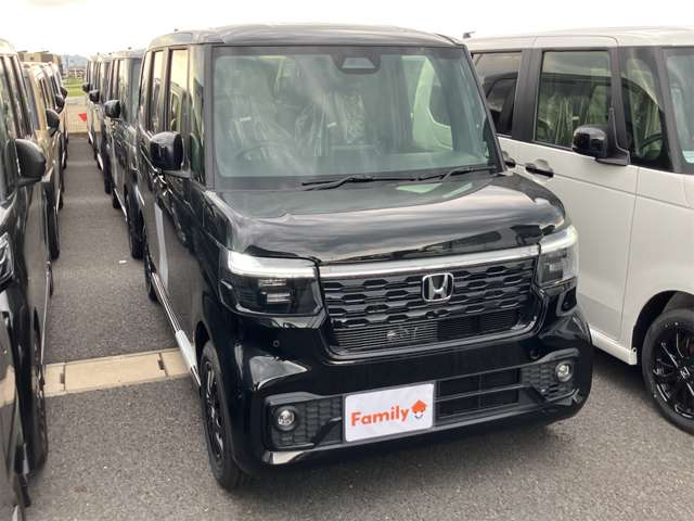 ホンダ Ｎ　ＢＯＸ カスタム ６６０ ブラック スタイル R8年 (東海) 99