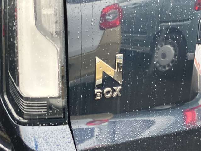 ホンダ Ｎ　ＢＯＸ カスタム ６６０ コーディネートスタイル ２トーン R8年 (東海) 99
