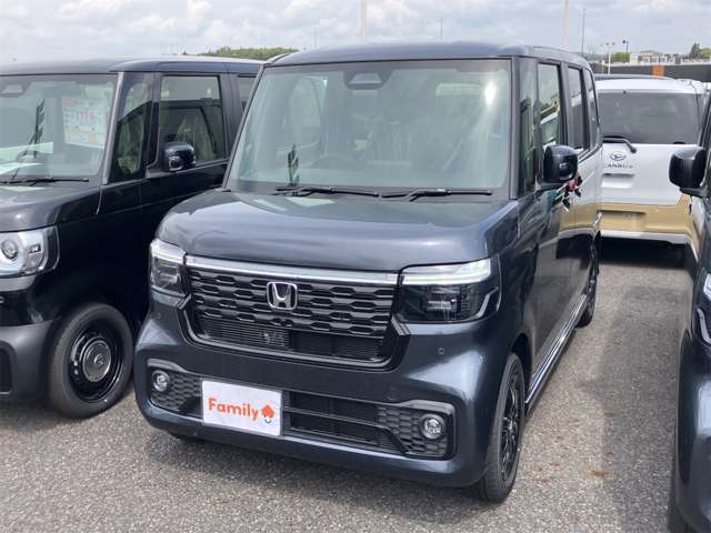 ホンダ Ｎ　ＢＯＸ カスタム ６６０ ブラック スタイル R8年 (東海) 99