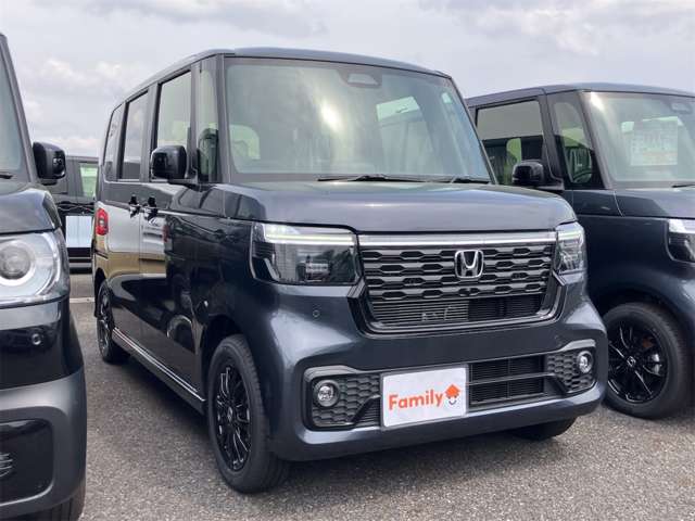 ホンダ Ｎ　ＢＯＸ カスタム ６６０ ブラック スタイル R8年 (東海) 99