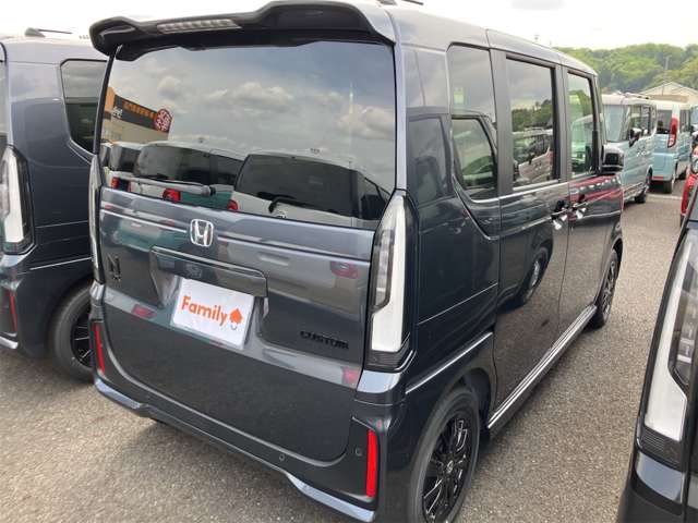 ホンダ Ｎ　ＢＯＸ カスタム ６６０ ブラック スタイル R8年 (東海) 99