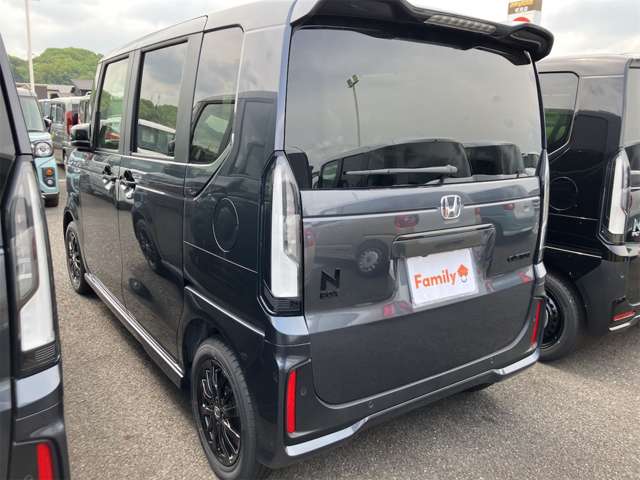 ホンダ Ｎ　ＢＯＸ カスタム ６６０ ブラック スタイル R8年 (東海) 99