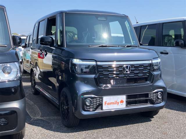 ホンダ Ｎ　ＢＯＸ カスタム ６６０ ブラック スタイル R8年 (東海) 99