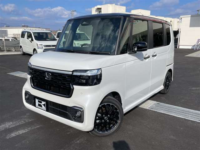 ホンダ Ｎ　ＢＯＸ カスタム ６６０ ターボ コーディネートスタイル ２トーン R7年 (九州・沖縄) 99