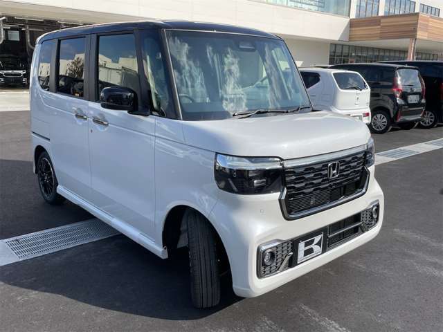 ホンダ Ｎ　ＢＯＸ カスタム ６６０ ターボ コーディネートスタイル ２トーン R7年 (九州・沖縄) 99