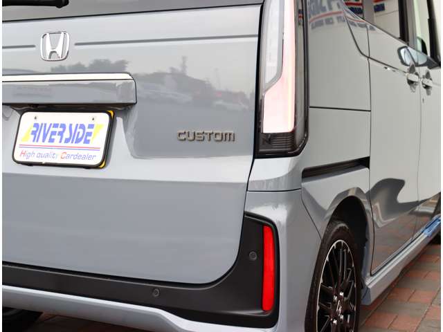 ホンダ Ｎ　ＢＯＸ カスタム ６６０ ターボ コーディネートスタイル ２トーン R7年 (関東) 99