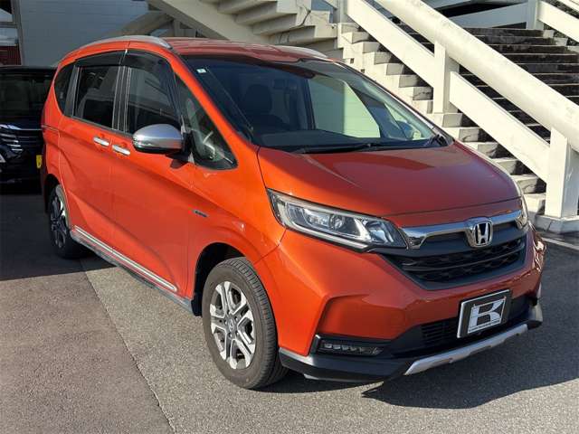ホンダ フリード＋　ハイブリッド １．５ ハイブリッド クロスター ホンダセンシング ４ＷＤ R2年 (近畿) 99