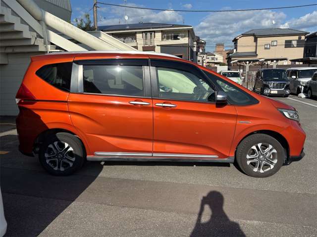 ホンダ フリード＋　ハイブリッド １．５ ハイブリッド クロスター ホンダセンシング ４ＷＤ R2年 (近畿) 99