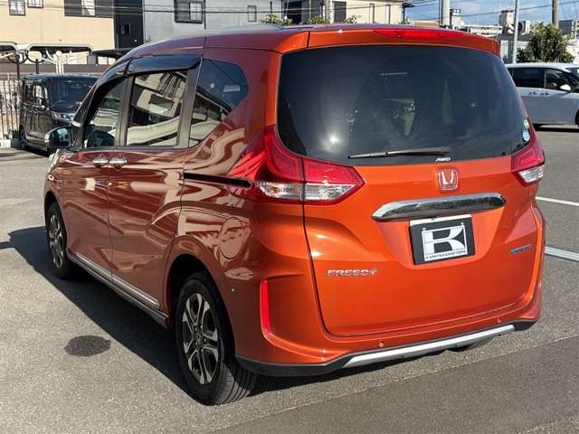 ホンダ フリード＋　ハイブリッド １．５ ハイブリッド クロスター ホンダセンシング ４ＷＤ R2年 (近畿) 99