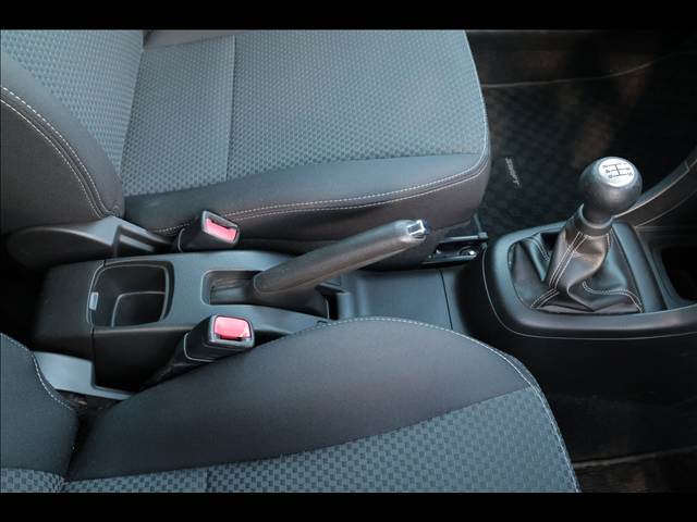 スズキ スイフト ＲＳ 車検整備付 H25年 (関東) 99