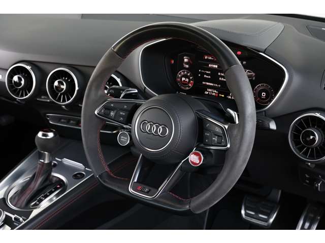 アウディ ＴＴ　ＲＳ ２．５ ４ＷＤ H29年 (東海) 99