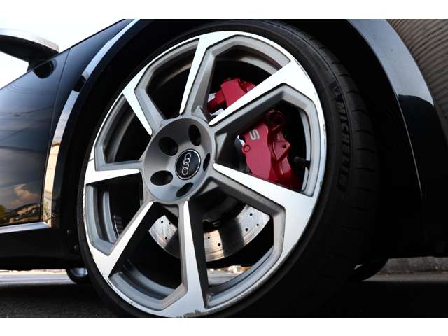 アウディ ＴＴ　ＲＳ ２．５ ４ＷＤ H29年 (東海) 99