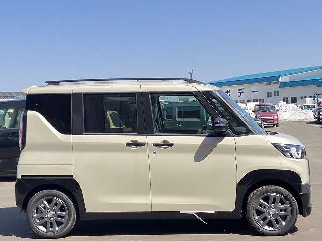三菱 デリカ　ミニ ６６０ Ｇ プレミアム リミテッド エディション ４ＷＤ R7年 (北海道) 99