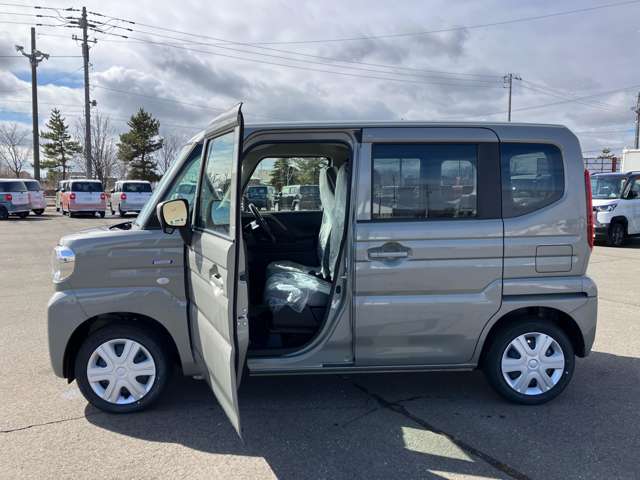 スズキ スペーシア ６６０ ハイブリッド Ｇ ４ＷＤ R6年 (北海道) 99
