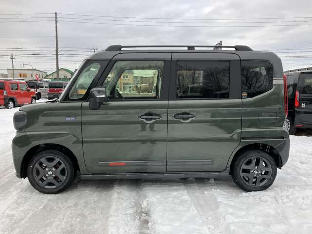 スズキ スペーシア ６６０ ギア ハイブリッド ＸＺ ４ＷＤ R6年 (北海道) 99
