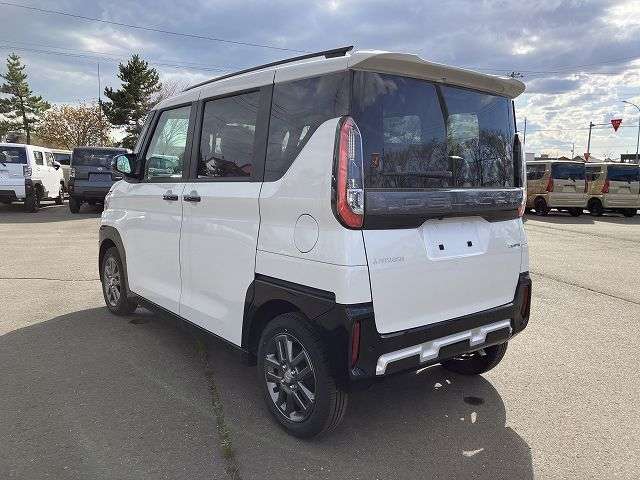 三菱 デリカ　ミニ ６６０ Ｇ プレミアム リミテッド エディション ４ＷＤ R7年 (北海道) 99