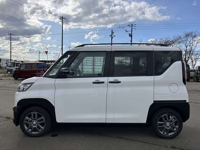三菱 デリカ　ミニ ６６０ Ｇ プレミアム リミテッド エディション ４ＷＤ R7年 (北海道) 99