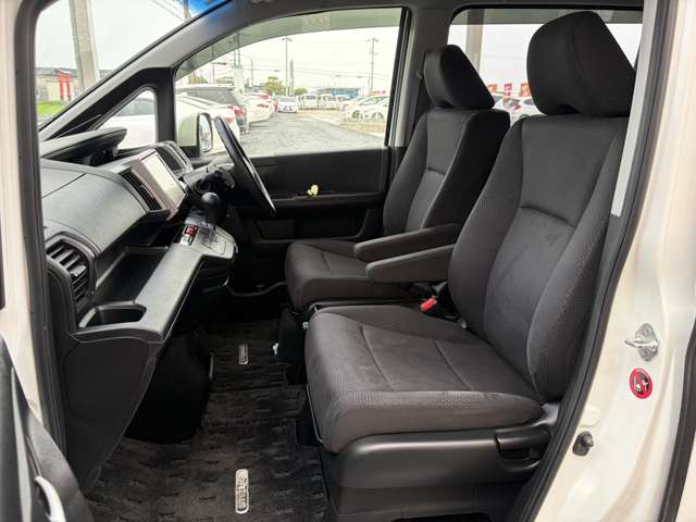 ホンダ ステップワゴン　スパーダ ２．０ スパーダ Ｚ ４ＷＤ H25年 (近畿) 99
