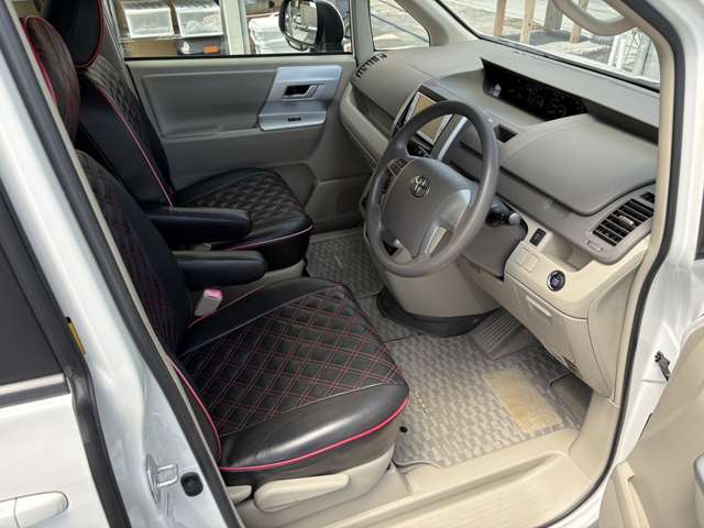 トヨタ ノア ２．０ Ｘ スペシャルエディション H25年 (近畿) 99