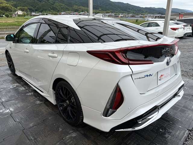 トヨタ プリウスＰＨＶ １．８ Ａ プレミアム R3年 (近畿) 99