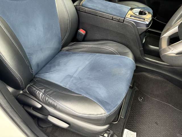 トヨタ プリウスΑ １．８ Ｓ R1年 (近畿) 99