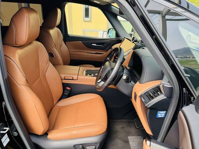 トヨタ ヴェルファイア　ハイブリッド ハイブリッド ２．５ Ｚプレミア Ｅ－ＦＯＵＲ ４ＷＤ R7年 (近畿) 99