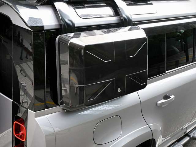 ランドローバー ディフェンダー １１０ Ｓ ２．０Ｌ Ｐ３００ ４ＷＤ R2年 (関東) 99