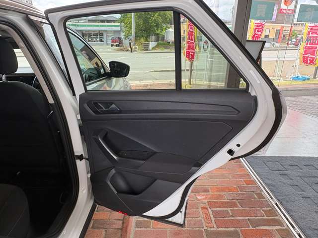フォルクスワーゲン Ｔ－ＲＯＣ ＴＳＩ スタイル デザイン パッケージ R3年 (九州・沖縄) 99