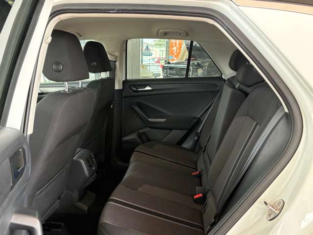 フォルクスワーゲン Ｔ－ＲＯＣ ＴＳＩ スタイル デザイン パッケージ R3年 (九州・沖縄) 99