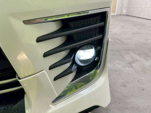 トヨタ ヴォクシー １．８ ハイブリッド ＺＳ 煌ＩＩ H28年 (近畿) 99